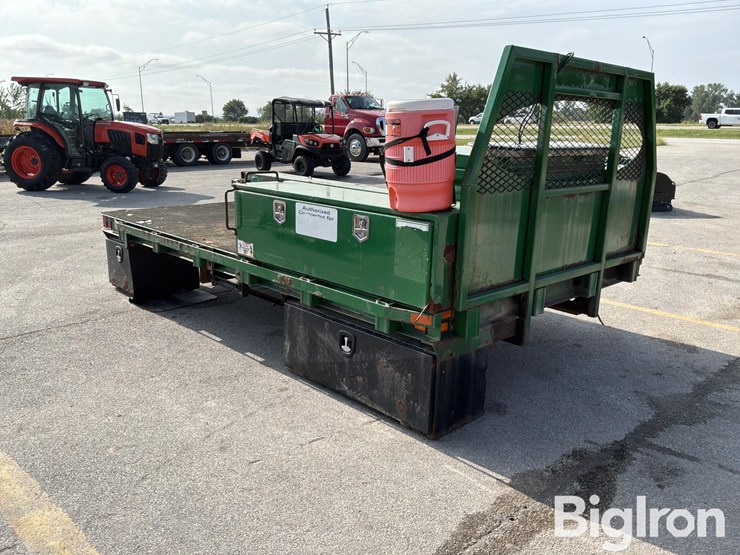 massey-ferguson-730-image-3
