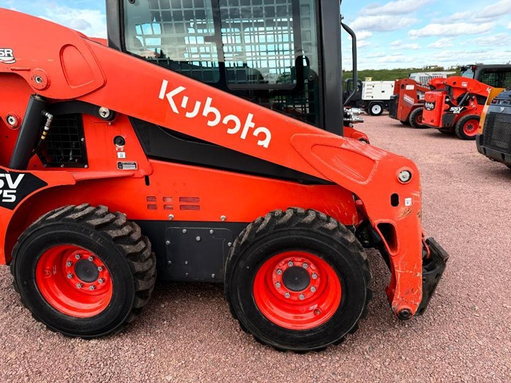 kubota-ssv75-image-18