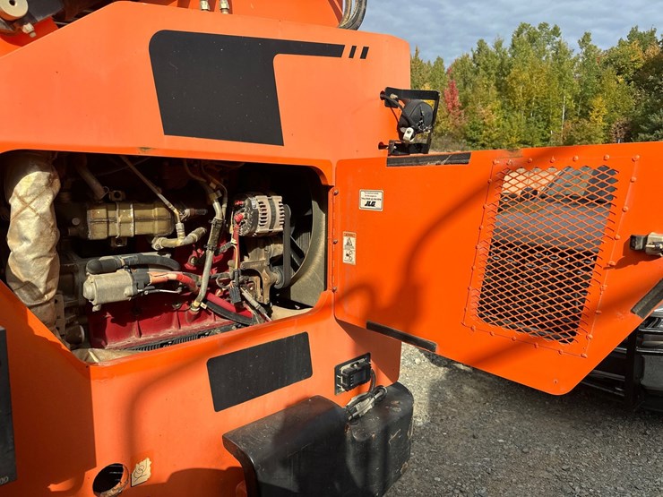 2019-jlg-8042-image-33
