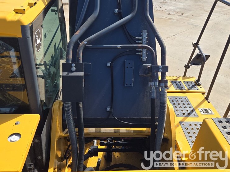 2019-deere-470g-lc-image-48