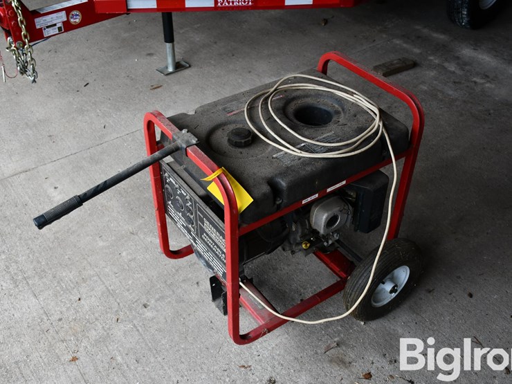 generac-svp-5000-portable-generator-image-1