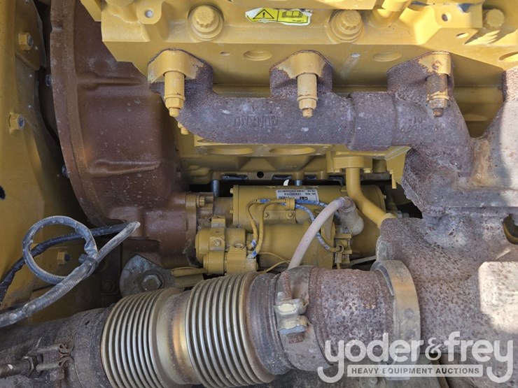 2022-caterpillar-336-image-58