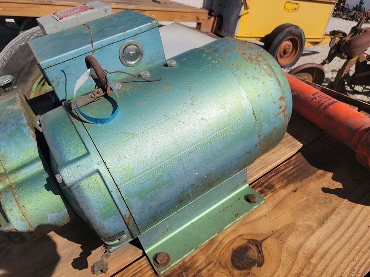 dayton-generator-image-13