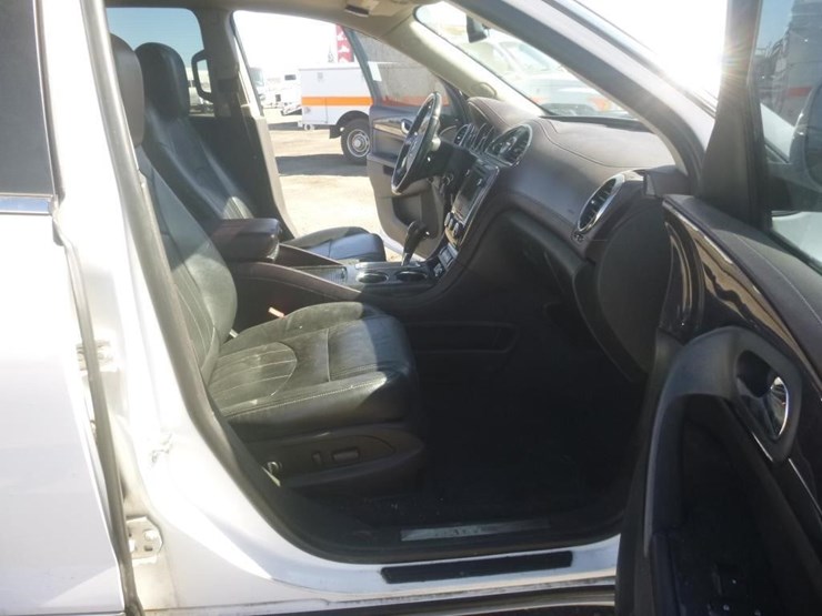 2016-buick-enclave-image-9