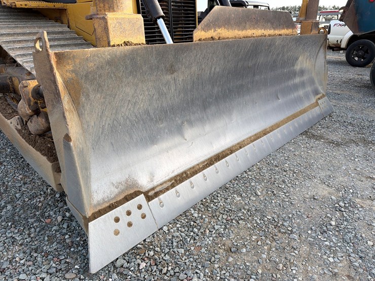 caterpillar-d6t-lgp-image-11