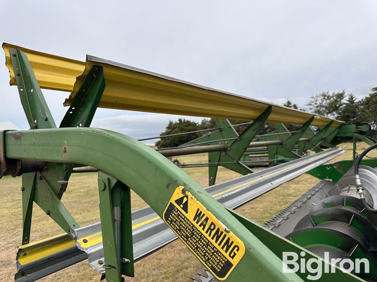 1981-john-deere-220-image-13