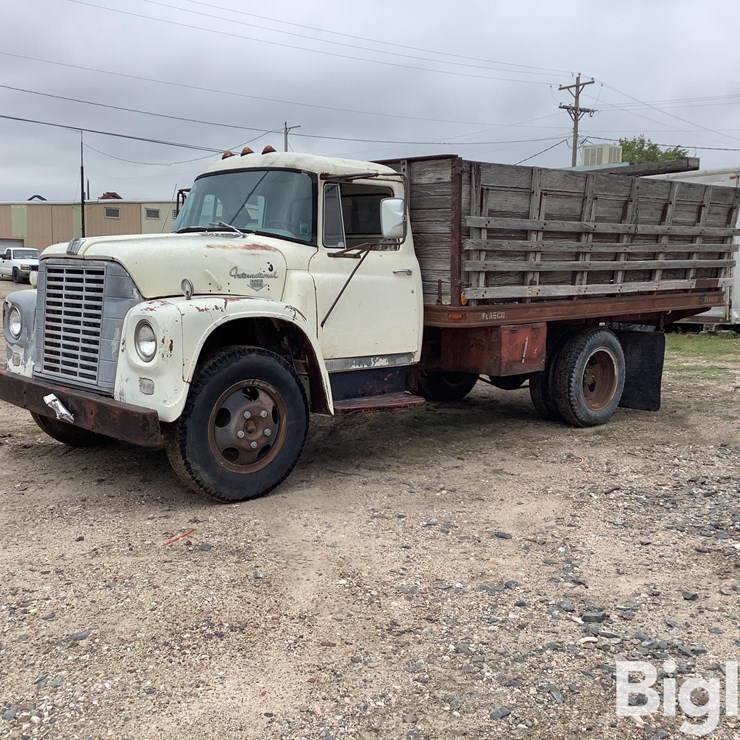 1964 INTERNATIONAL LOADSTAR