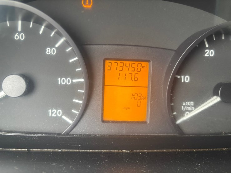 #2333-•-2014-mercedes-sprinter-van-image-56