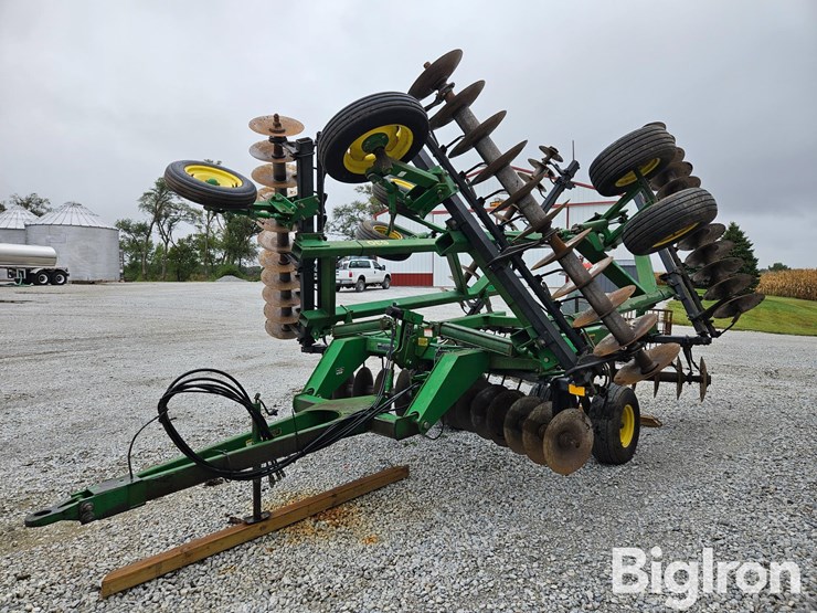 john-deere-630-image-1