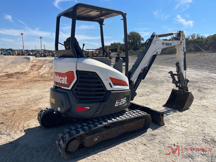 2021-bobcat-e26-image-7