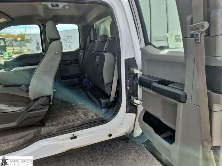 2016-ford-8-ft-image-14