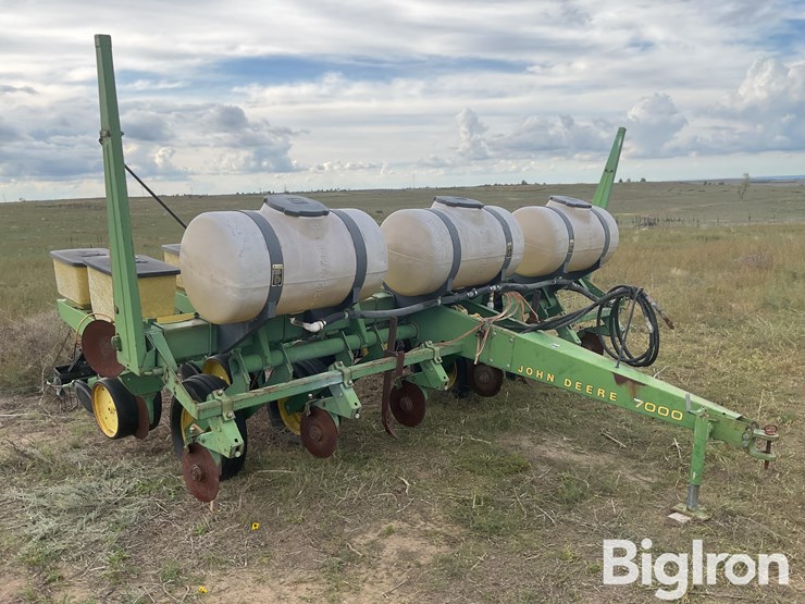 john-deere-7000-image-3
