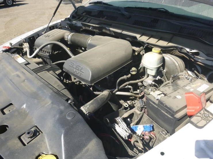 2016-dodge-1500-image-11