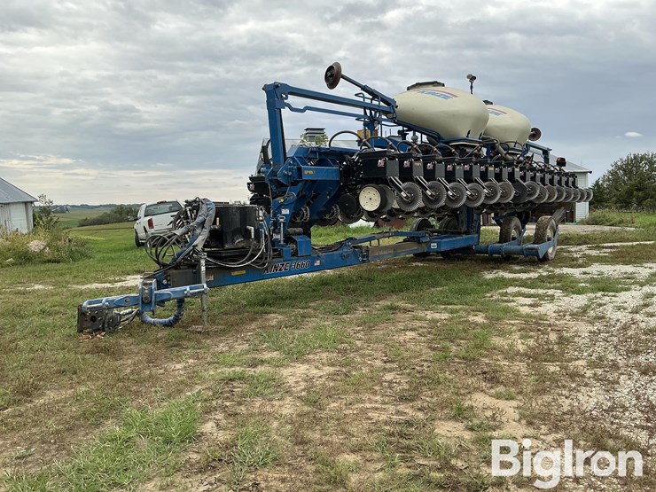 2014-kinze-3660-image-1