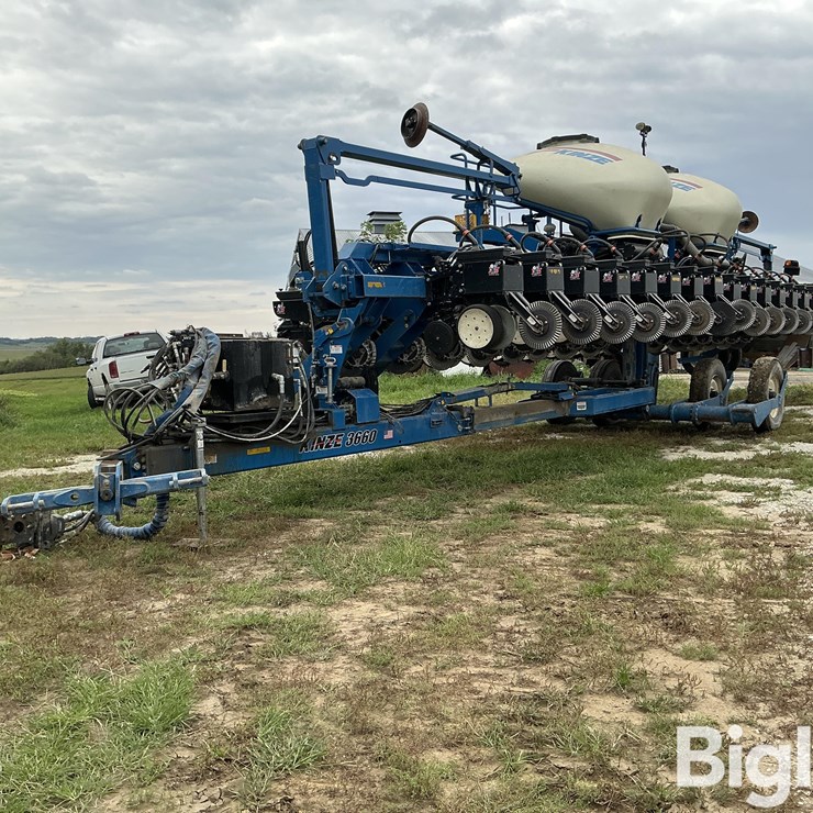 2014 KINZE 3660