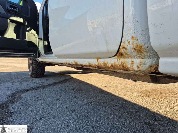 2014-chevrolet-silverado-1500-image-25