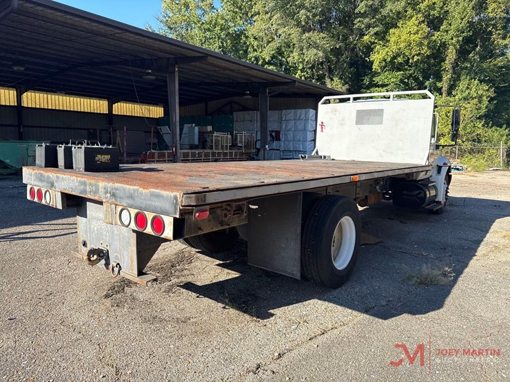 2006-international-durastar-4300-image-2