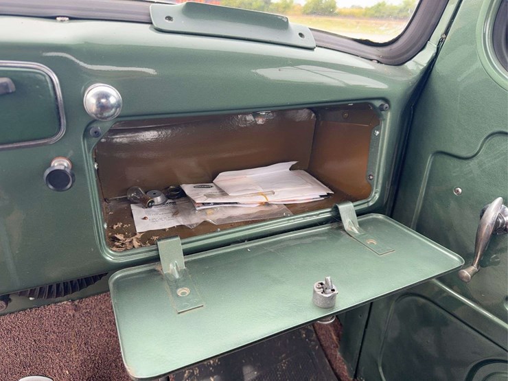 1951-mack-a30-image-69