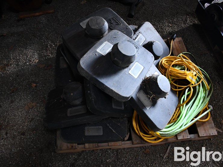 pallet-of-farm-support-image-4