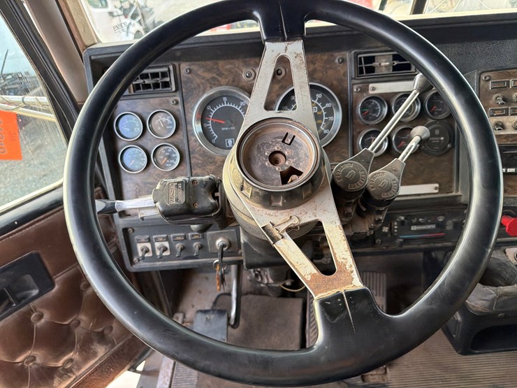 1997-kenworth-t800-image-67