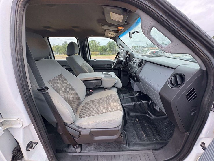 ford-f250-xlt-image-19