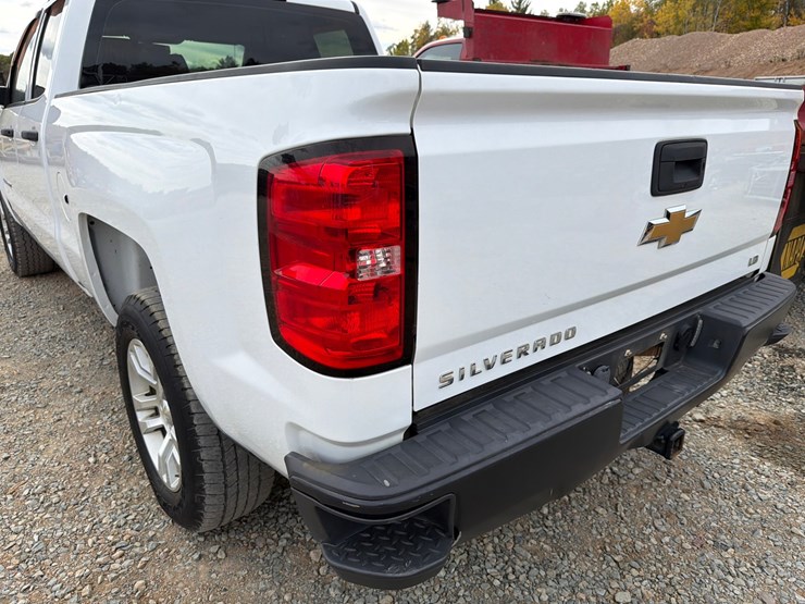 2019-chevrolet-silverado-1500-image-24