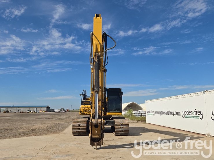 2022-caterpillar-336-image-8