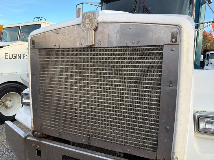 1997-kenworth-t800-image-11
