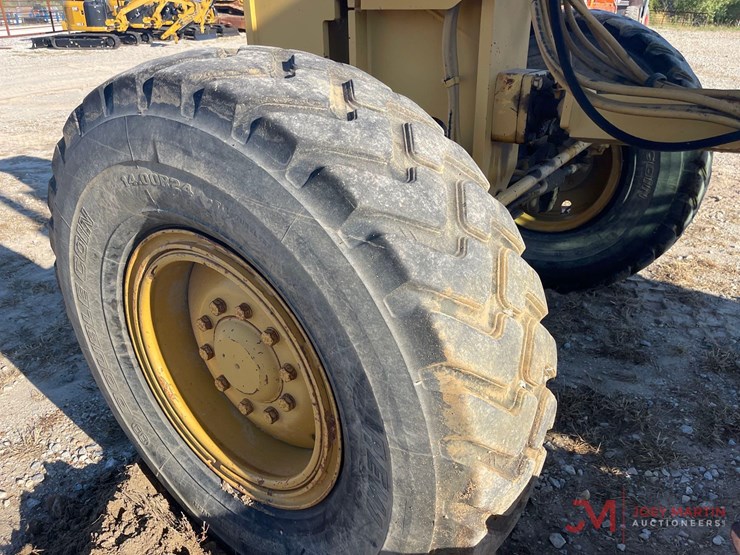 2007-caterpillar-140h-image-14