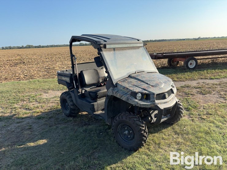 2014-john-deere-gator-image-3