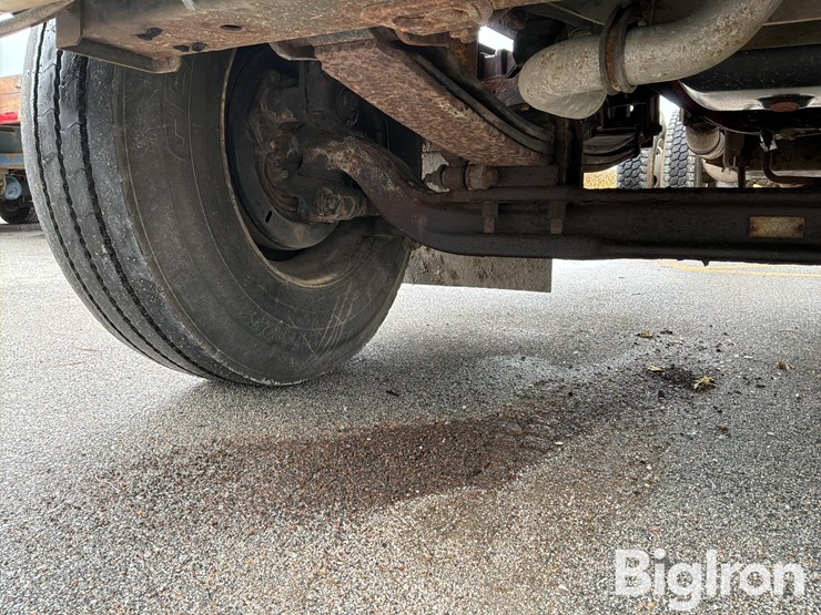 2015-ford-f750-xlt-image-13
