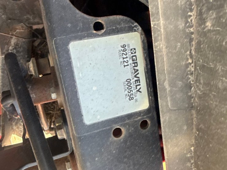 gravely-260z-image-16