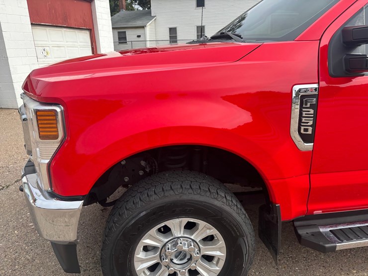 2022-ford-f250-image-7