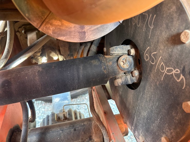 2019-jlg-8042-image-38