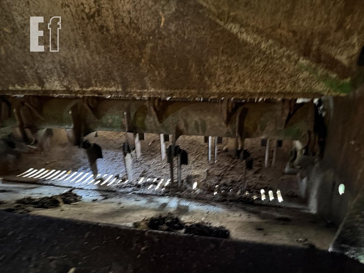 2011-john-deere-9770-sts-image-33