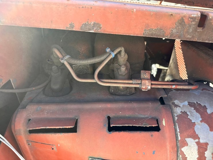 ditch-witch-350sx-image-23