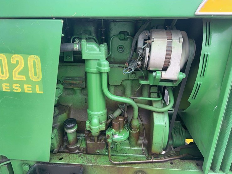 john-deere-3020-image-30