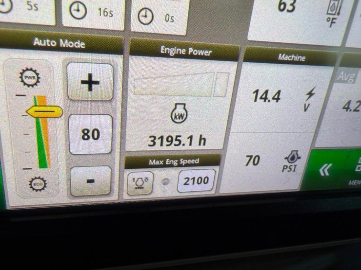 john-deere-6215r-image-73