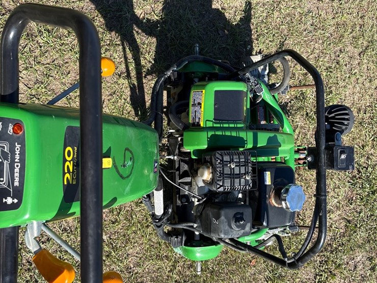 john-deere-11-image-5