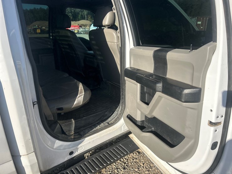 2019-ford-f350-image-46