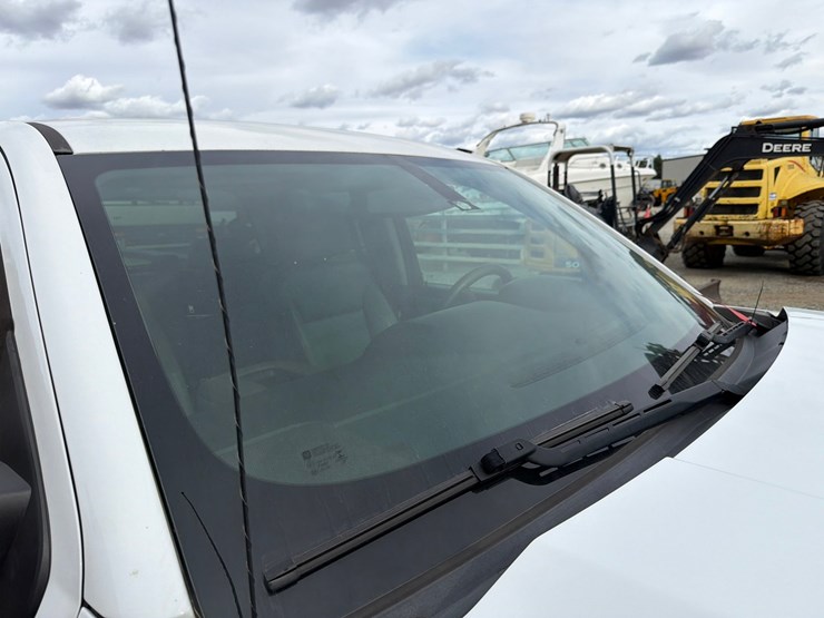 2019-chevrolet-silverado-1500-image-45
