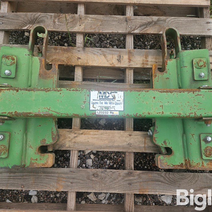JOHN DEERE A