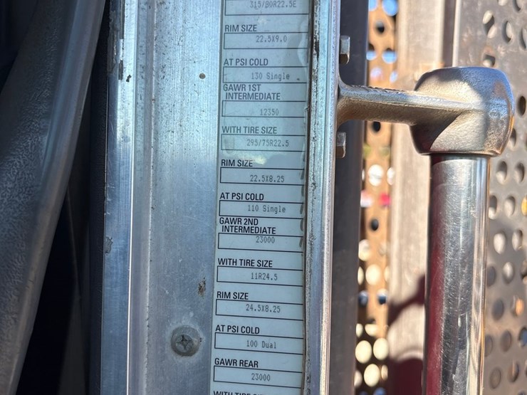 2009-kenworth-t800-image-122