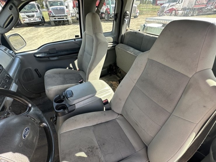 2005-ford-f250-xl-image-21