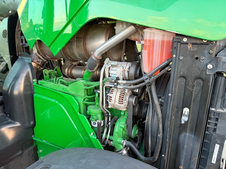 john-deere-6215r-image-48