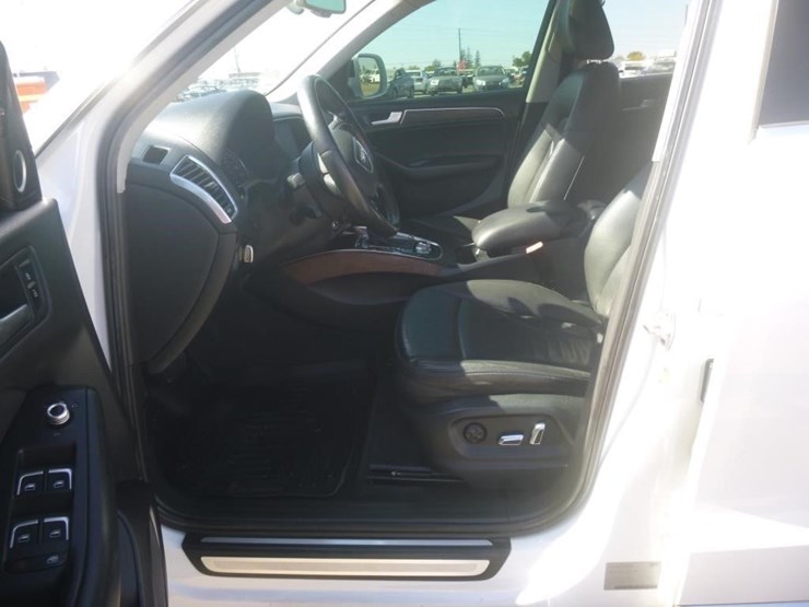 2014-audi-q5-image-8