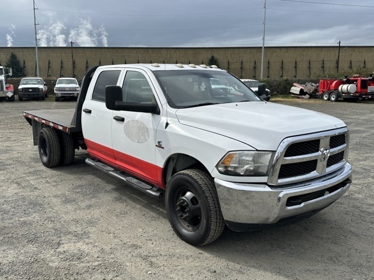 2014-dodge-3500-image-7
