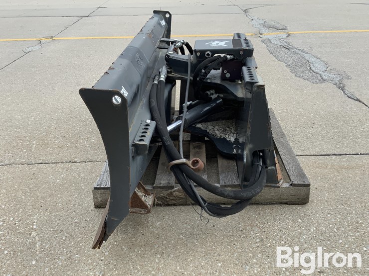 2019-bobcat-80-image-8