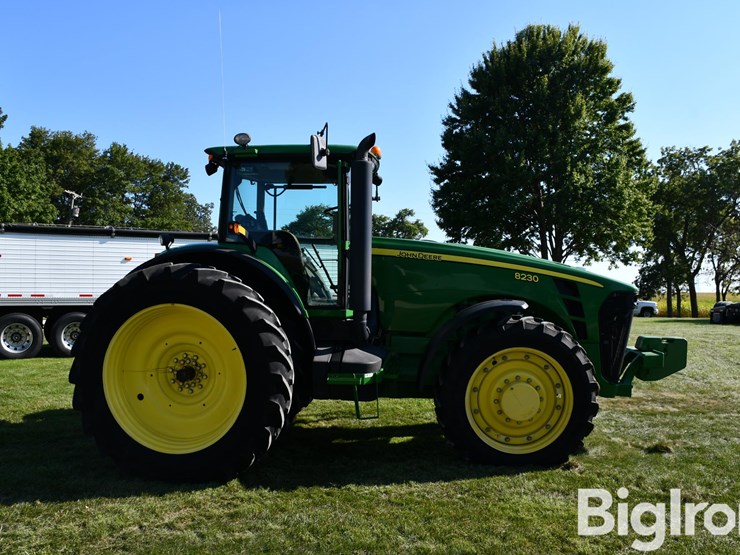 2008-john-deere-8230-image-4