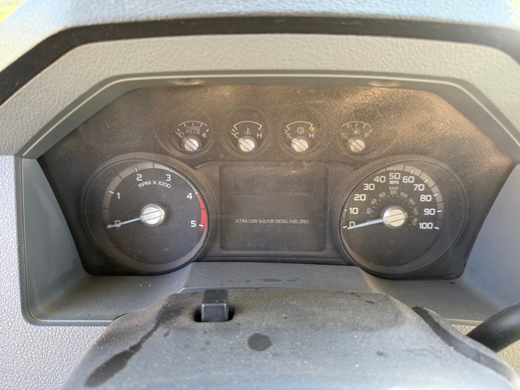 2015-ford-f550-image-51